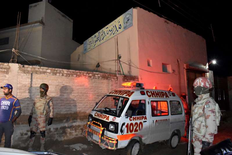 Pakistan mosque blast kills senior police officer, 8 others