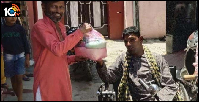 punjab pathankot begger raju Humanity 100 Poor families rations,3thousand masks distribution at lockdown coronavirus,