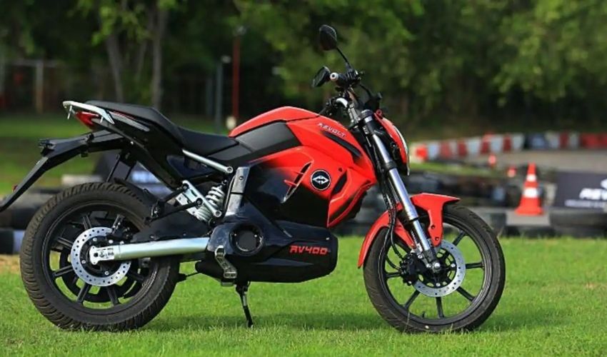 Revolt Rv400