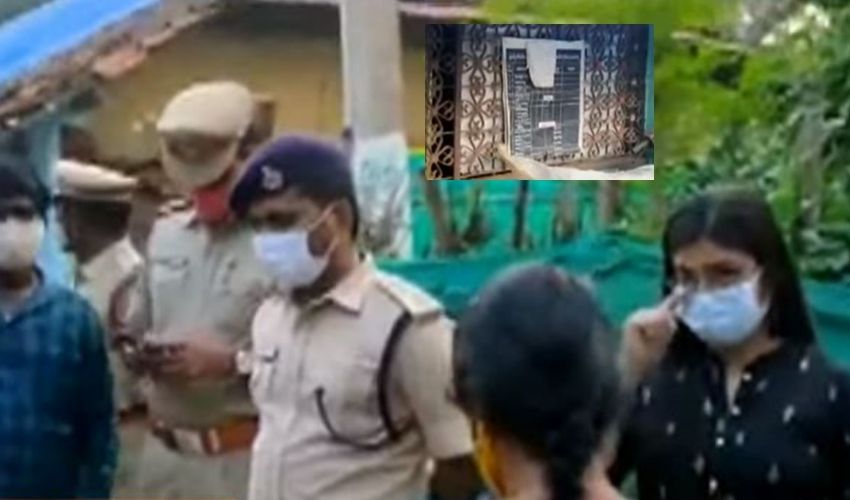 East Godavari : పోలీసు, ఉద్యోగుల కళ్లలో కారం కొట్టిన మహిళా రేషన్ డీలర్ | female ration dealer attacked over Women Police, employees In East Godavari