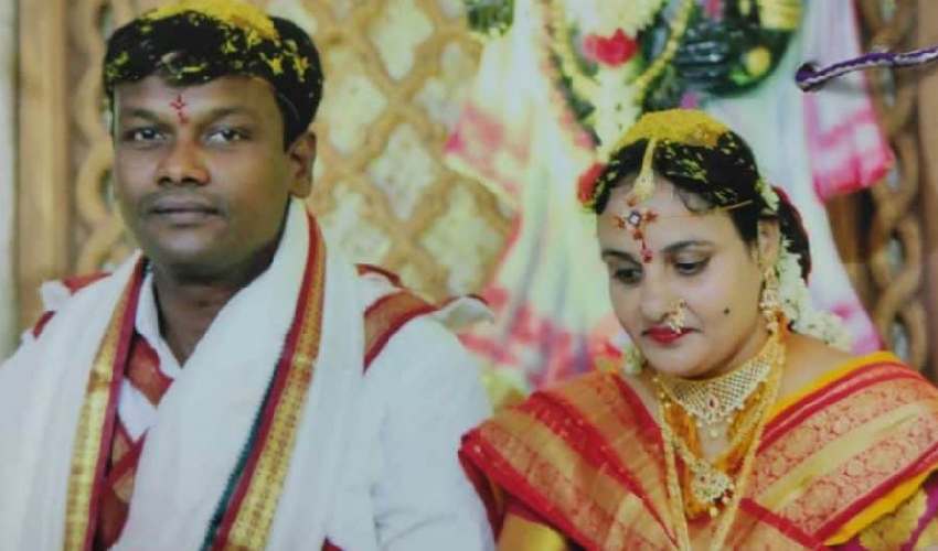సుశీల ఆమె ప్రియుడు రాయుడు సత్యవరప్రసాద్ ల పెళ్ళి ఫోటో